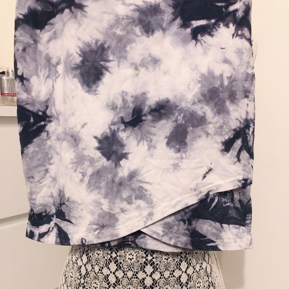 ARITZIA TALULA Primrose Mini Skirt - Picture 3 of 6